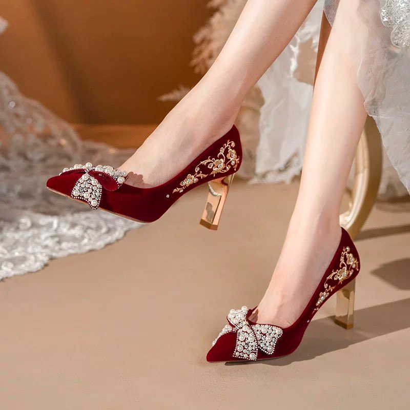 Pump Heel Block - İşlemeli Blok Topuklu Tek Ayakkabı Kadın