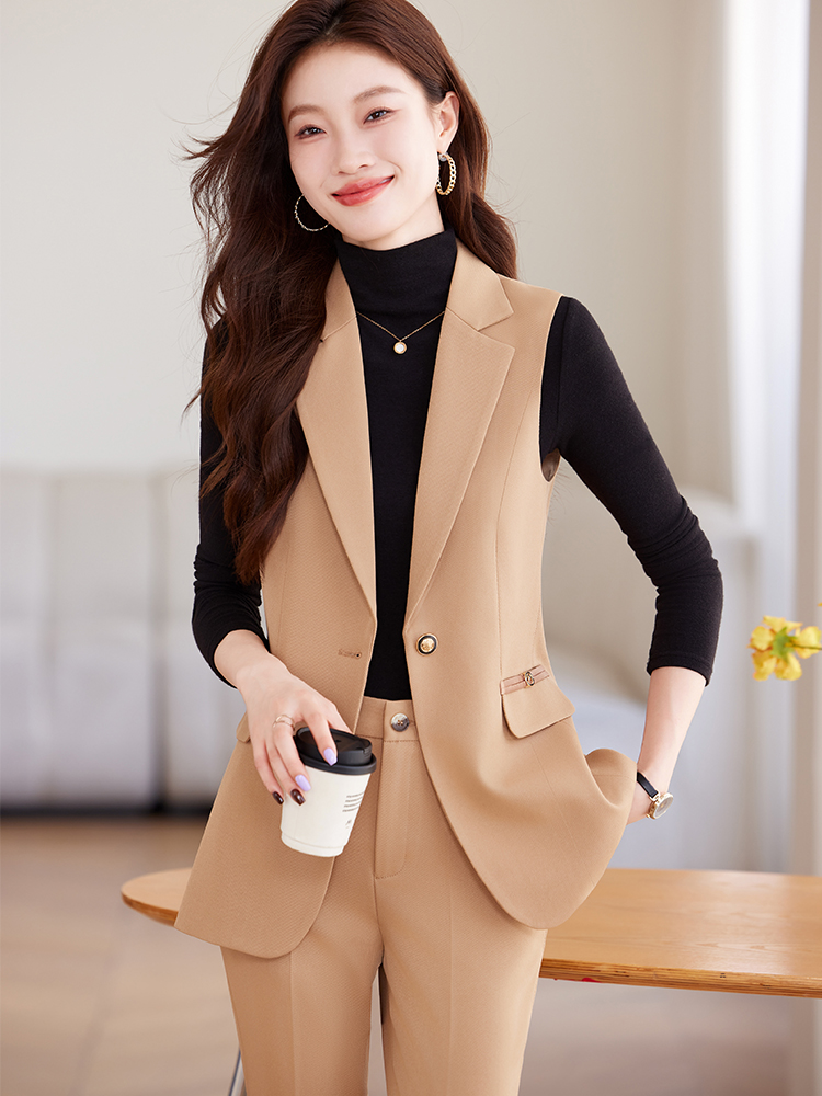 Beyaz haki pembe siyah kadınla - Women Formal Wear Black And White incelemesi ve fiyatı