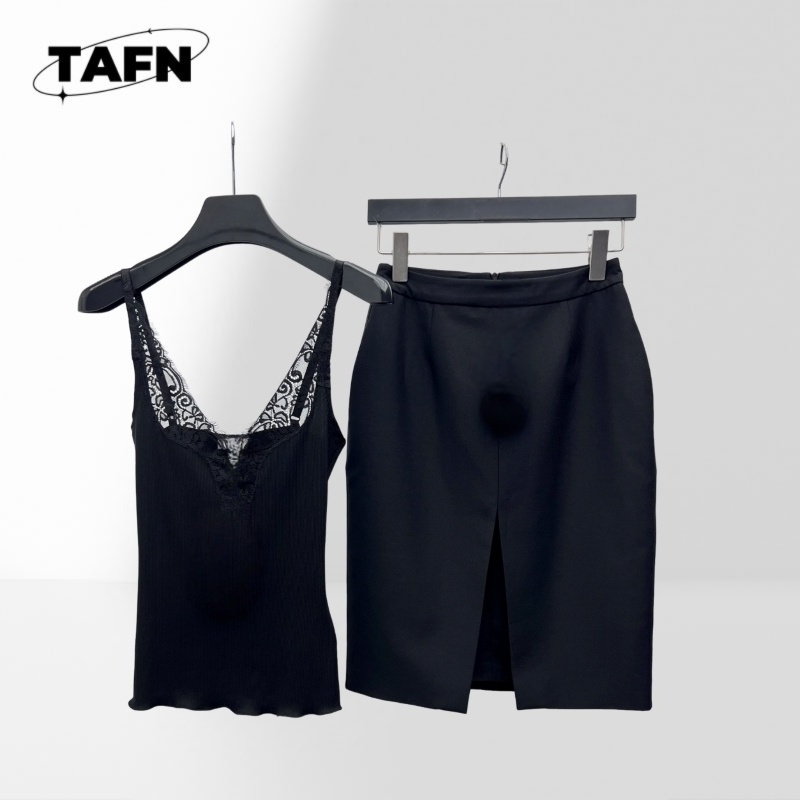 Modaya Uygun Kadın Etek ve Üst - Women Formal Wear With Skirt incelemesi ve fiyatı